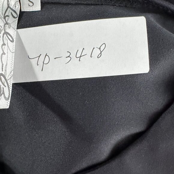 Lulu B Top Small Black 3/4‎ Sleeve Cutout Nylon Spandex Stretch NWT TP-3418 - Picture 2 of 10